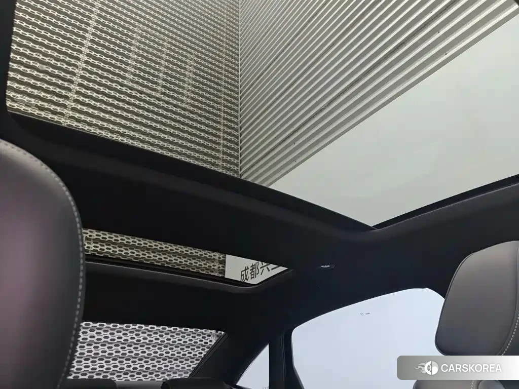 Audi A6L id 4547589 из Китая 8
