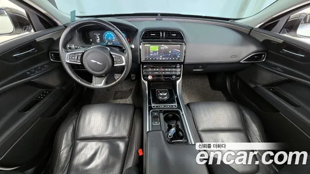 Jaguar XE id 2653389 из Кореи 8