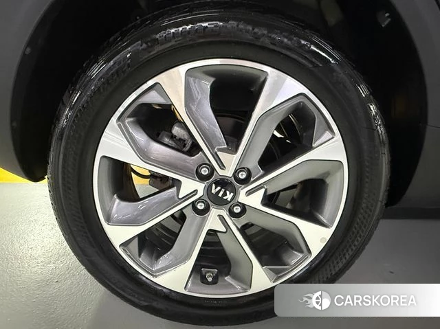 Kia Stonic id 4551304 из Кореи 8