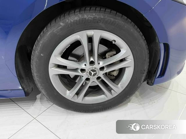 Mercedes-Benz Class A id 4290707 из Китая 8