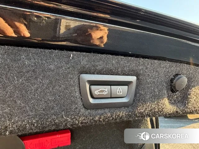 BMW 5 Series (G30) id 3565984 из Кореи 8