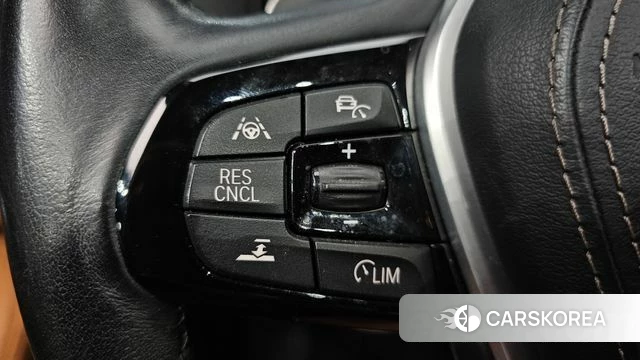 BMW 5 Series (G30) id 4246252 из Кореи 8