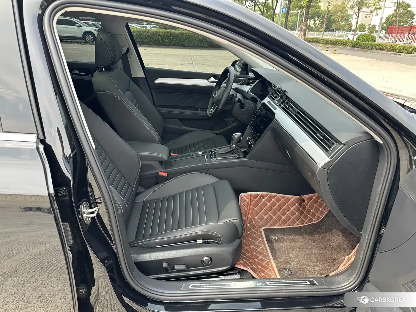 Volkswagen Magotan id 4547345 из Китая 8
