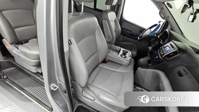 Hyundai The New Grand Starex id 4525681 из Кореи 8
