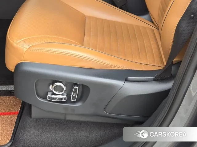 Land Rover Discovery 5 id 3004511 из Кореи 8