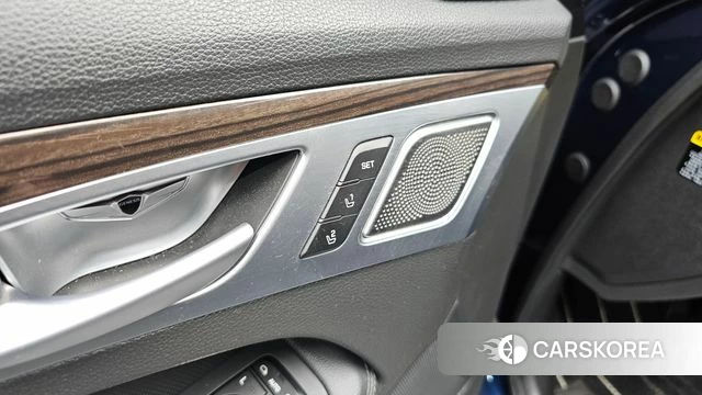 Genesis G80 id 4620704 из Кореи 8