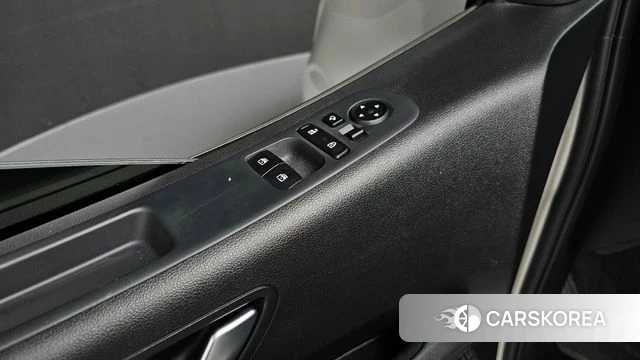 Hyundai Staria id 4308930 из Кореи 8