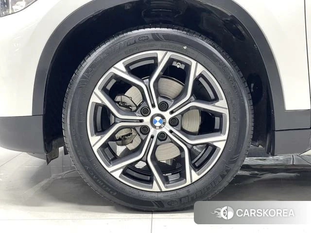 BMW X1 id 4359335 из Китая 8
