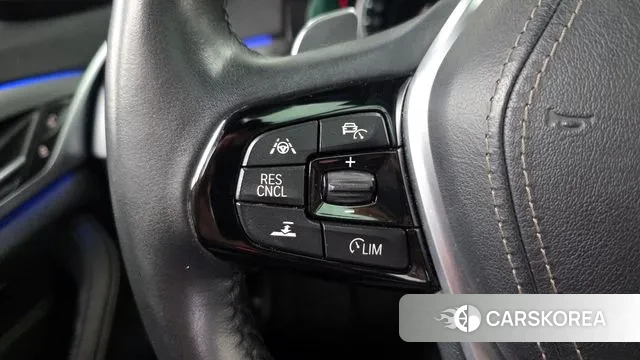 BMW 5 Series (G30) id 3761214 из Кореи 8