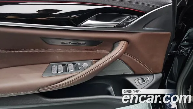 BMW 5 Series (G30) id 2806155 из Кореи 8