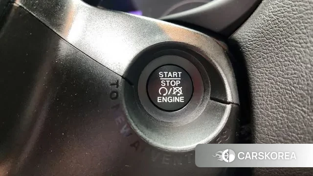 Jeep Renegade id 3165387 из Кореи 8