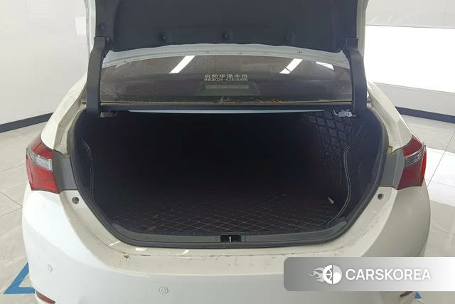 Toyota Corolla id 4219216 из Китая 8