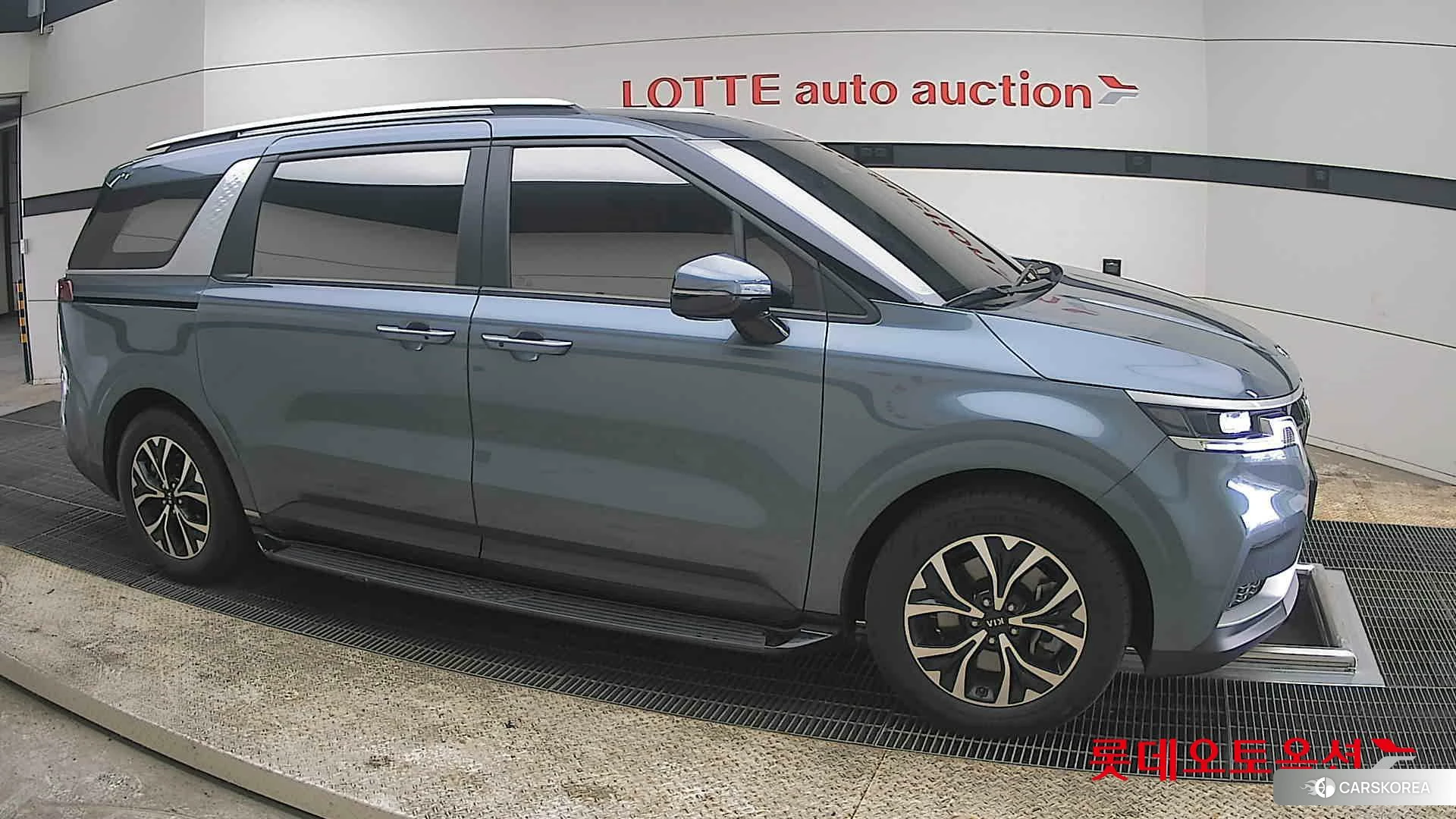 Kia Carnival id 3875723 из Кореи 8