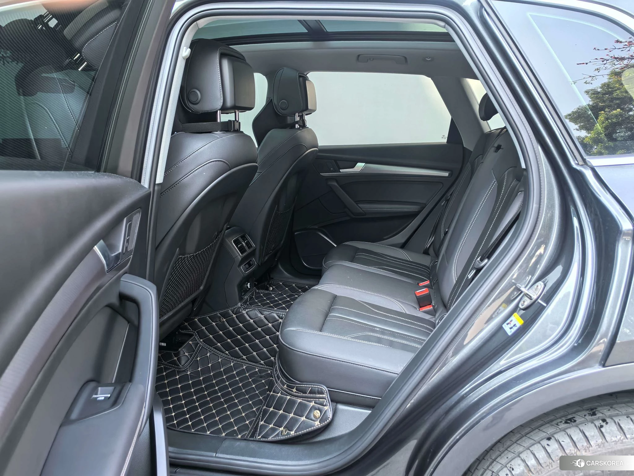 Audi Q5L id 4407248 из Китая 8