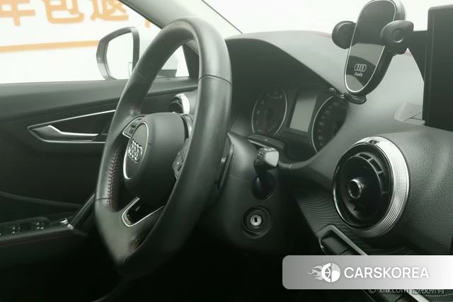 Audi Q2L id 4213664 из Китая 8