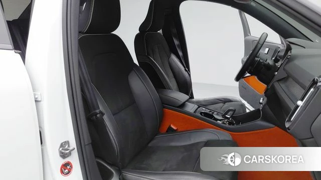 Volvo XC40 id 4245828 из Кореи 8