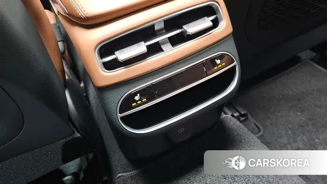 Genesis GV70 id 3702431 из Кореи 8