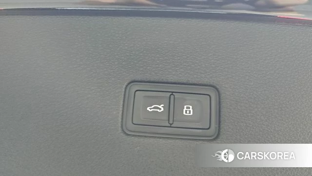 Audi Q8 (4M) id 4683897 из Кореи 8