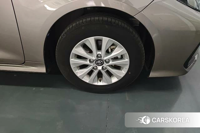 Toyota Corolla id 4273389 из Китая 8