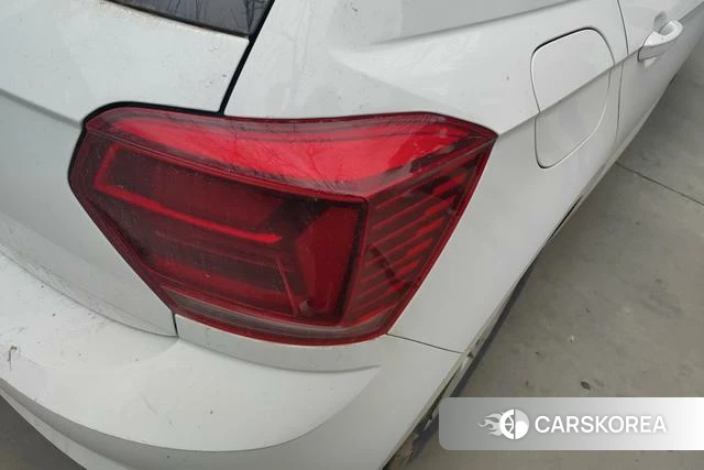 Volkswagen Polo id 4263846 из Китая 8