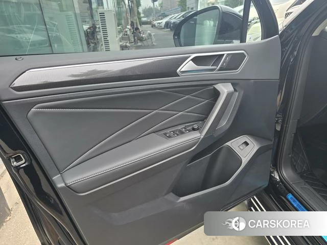 Volkswagen Tiguan L id 4333895 из Китая 8