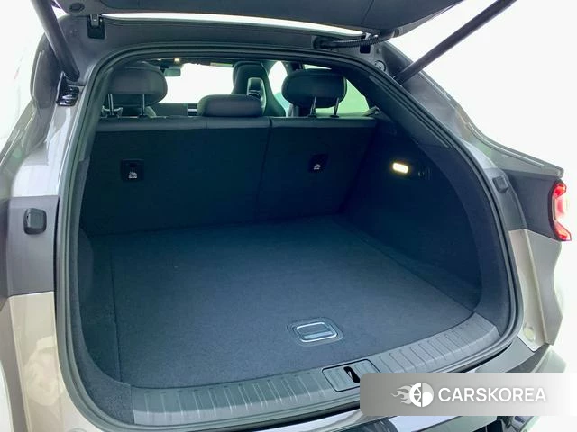 Xiaomi Car Xiaomi YU7 id 3919469 из Китая 8