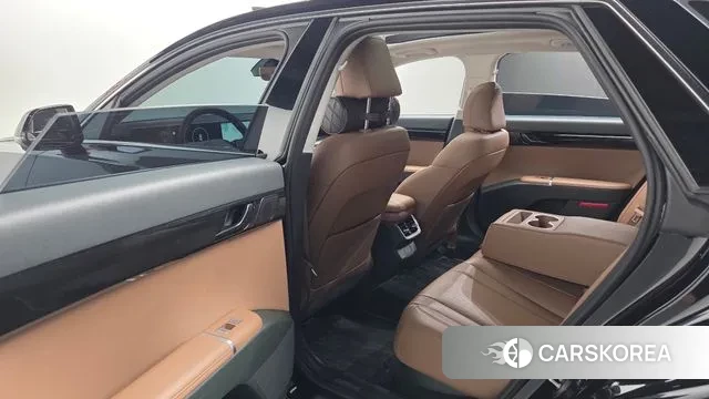 Hyundai Grandeur (GN7) id 3047993 из Кореи 8