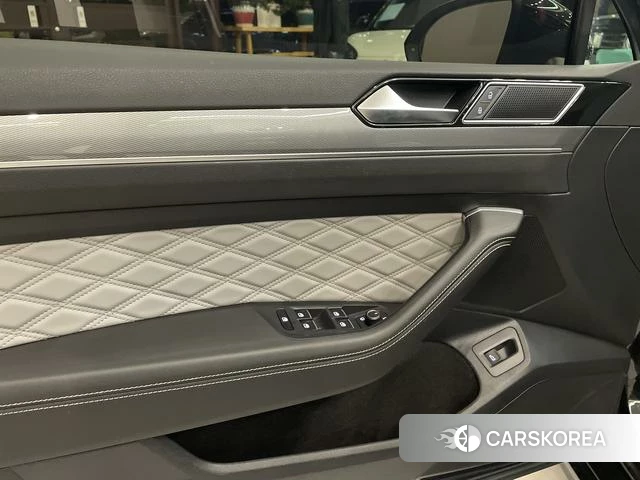 Volkswagen Magotan id 4207068 из Китая 8