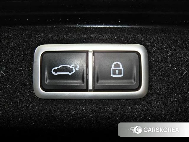 Hyundai Grandeur (GN7) id 3919683 из Кореи 8