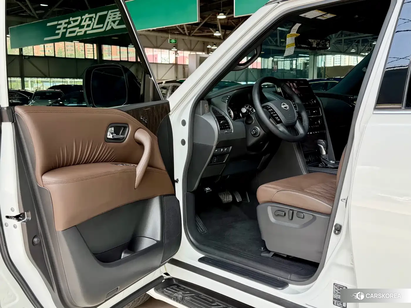 Nissan Toure id 4547289 из Китая 8