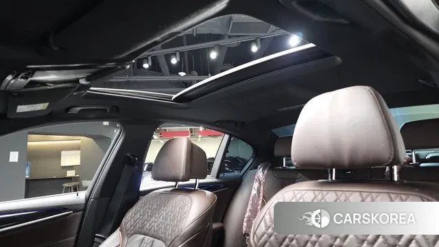 BMW 5 Series (G30) id 3545005 из Кореи 8