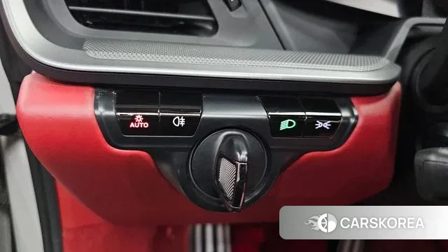 Porsche 911(992) id 2985204 из Кореи 8