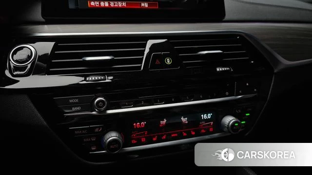 BMW 5 Series (G30) id 4765557 из Кореи 8