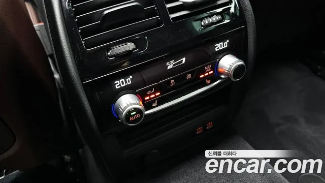 BMW 5 Series (G30) id 2832516 из Кореи 8