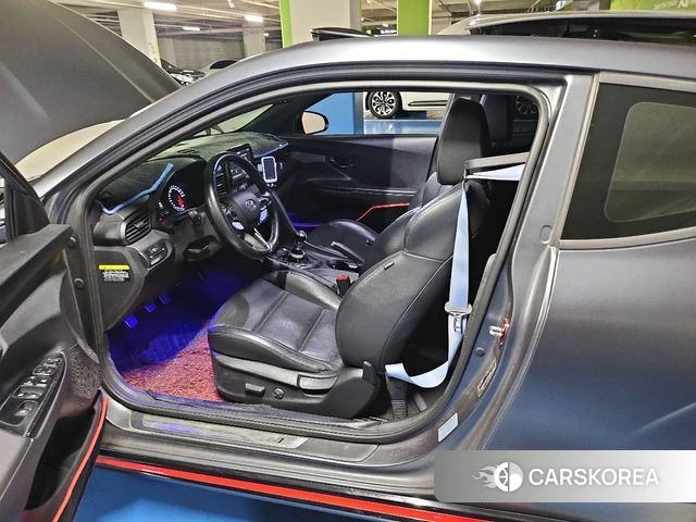 Hyundai Veloster (JS) id 4285395 из Кореи 8