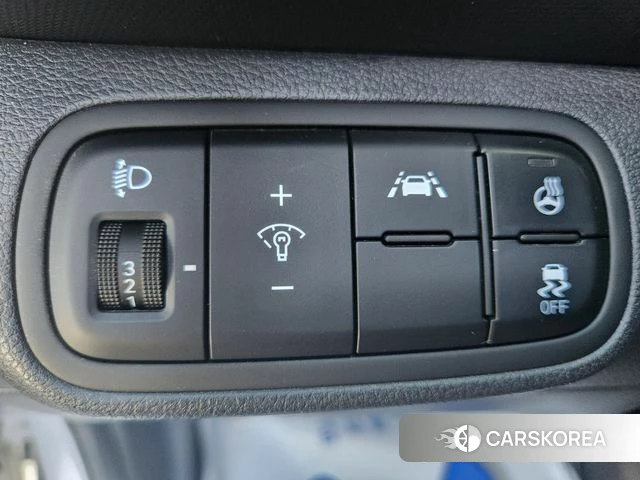 Hyundai Venue id 4628666 из Кореи 8