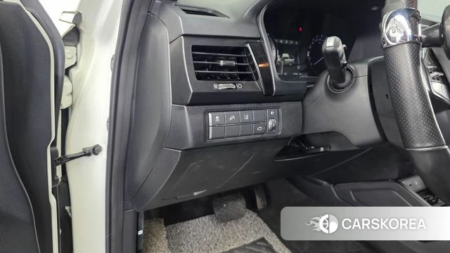 Ssangyong Rexton Sports Cannes id 4647357 из Кореи 8