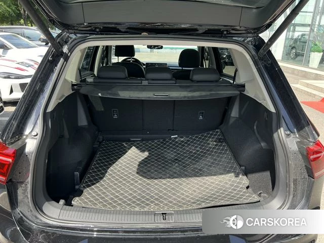Volkswagen Tiguan L id 4300920 из Китая 8