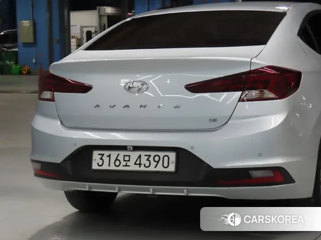 Hyundai The New Avante AD id 3297403 из Кореи 8