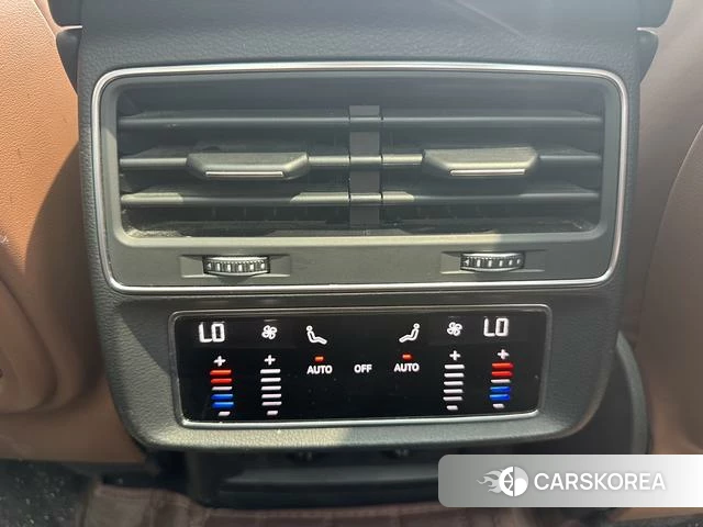 Audi Q7 id 4329184 из Китая 8