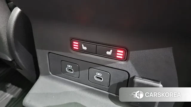 Land Rover Range Rover Velar id 3081672 из Кореи 8