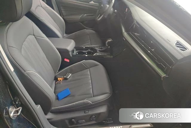 Volkswagen Passat 2022 Черный из Китая, фото 6