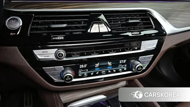 BMW 5 Series (G30) id 3562374 из Кореи 8