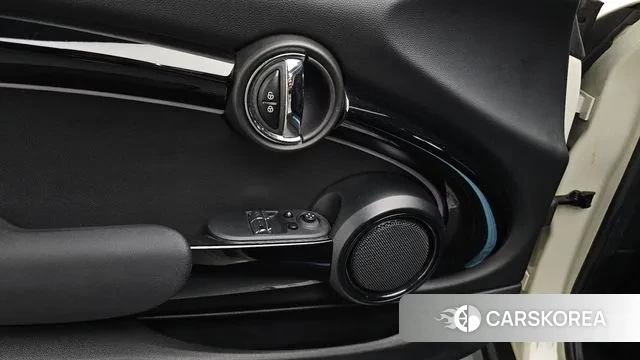 Mini Cooper S id 3263483 из Кореи 8