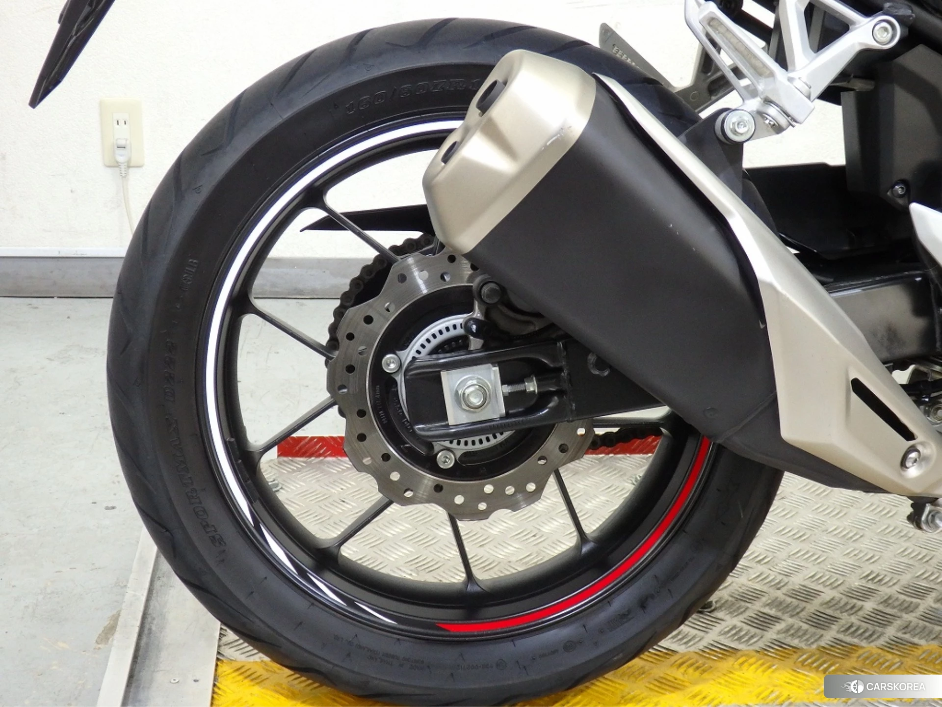 Honda CBR400R ABS id 3947850 из Японии 8