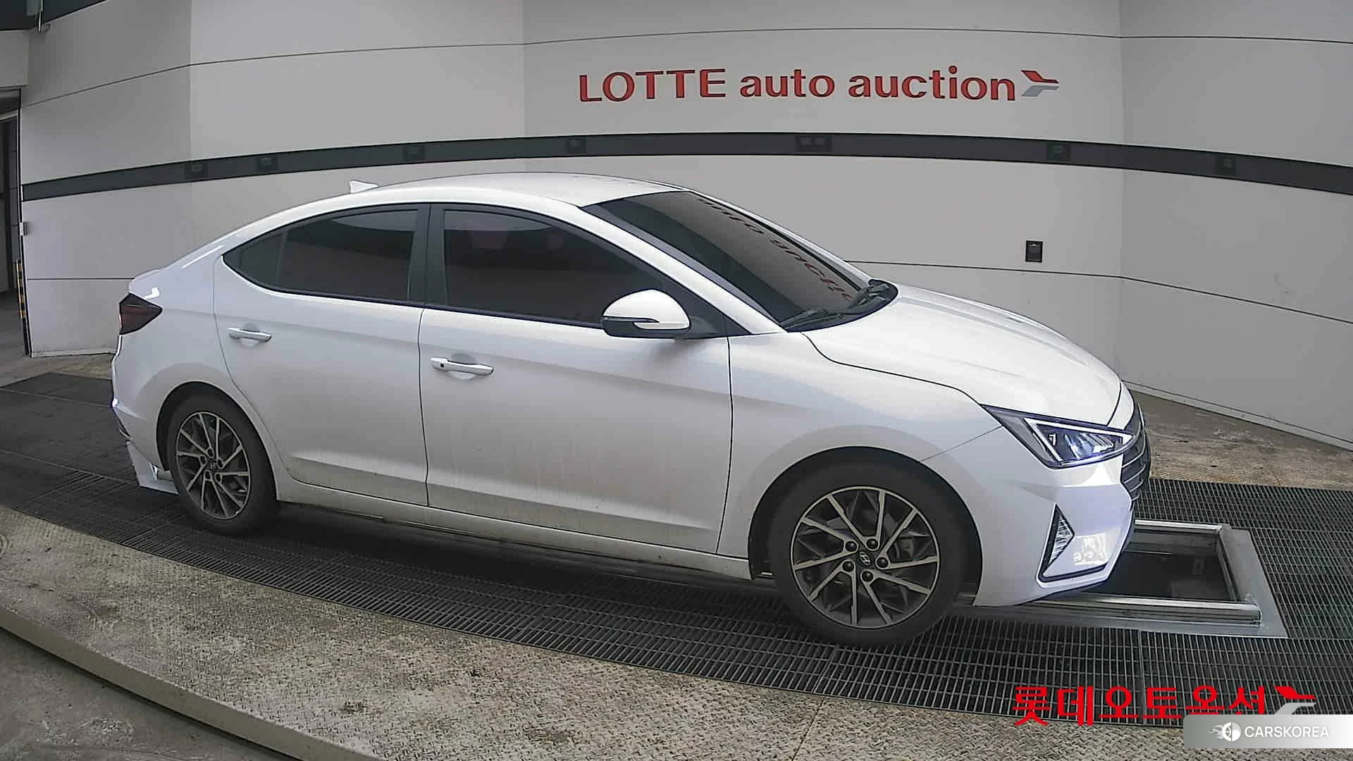 Hyundai Avante id 3869255 из Кореи 8