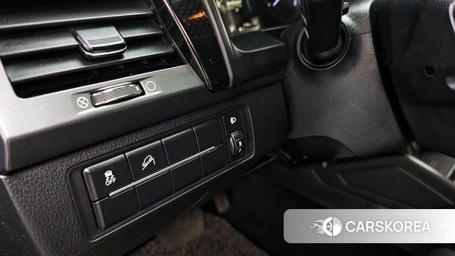 Ssangyong The New Rexton Sports Cannes id 3916025 из Кореи 8