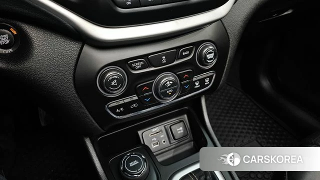 Jeep Cherokee (KL) id 3846047 из Кореи 8