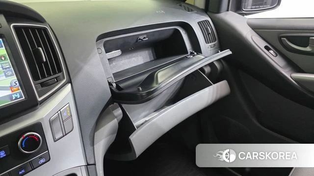 Hyundai The New Grand Starex id 3879706 из Кореи 8