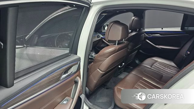 BMW 5 Series (G30) id 3828318 из Кореи 8